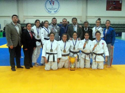 Judoda ifte ampiyonluk Kupas Seydiehirin 