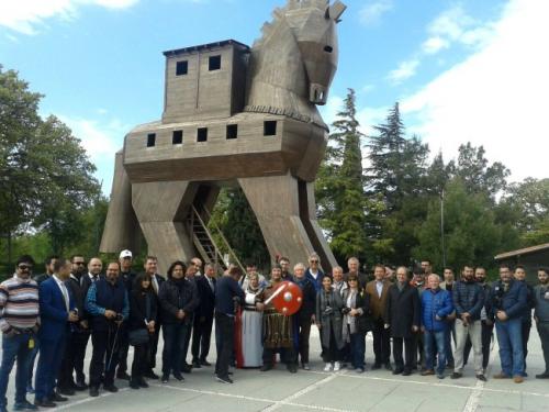 Turizm Yazarlarndan Troia Ylna Destek    