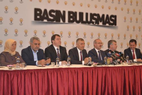 AK Parti Konya basnla bulutu 