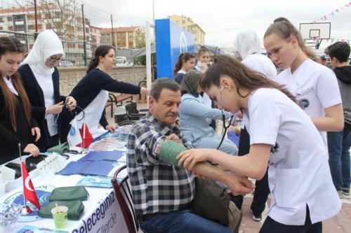 Kabalak; renciler Meslekleri yi Tanyp, Sevmeleri le Baarl Olurlar.    