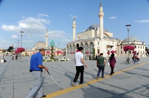 Konyada Engelleri Kaldran Yollar Yaplyor 