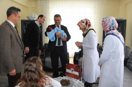 Bakan Hanerliden Konyal mer Halis Demir'e Ziyaret 