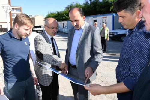 Bakan Altay Muhacir Pazar naatnda ncelemelerde Bulundu 