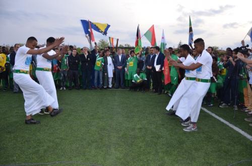 Uluslararas renci Futbol Turnuvas Yaplyor 