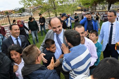 Bakan Altay, zel ocuklarla Bulutu 