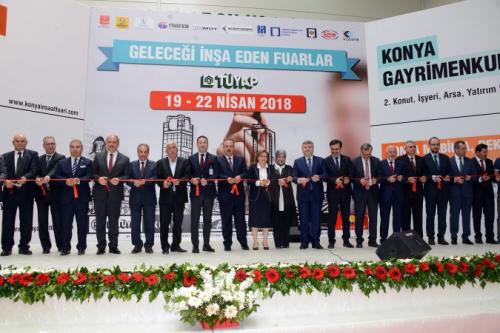 Konya E Zamanl Olarak 4 Fuara Birden Ev Sahiplii Yapyor 